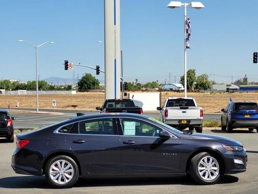 2023 Chevrolet Malibu LT W/1LT