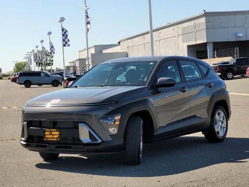 Gray Pearl 2025 Hyundai KONA SE