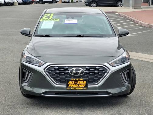 2021 Hyundai IONIQ Plug-In Hybrid SE