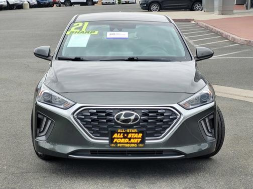 2021 Hyundai IONIQ Plug-In Hybrid SE