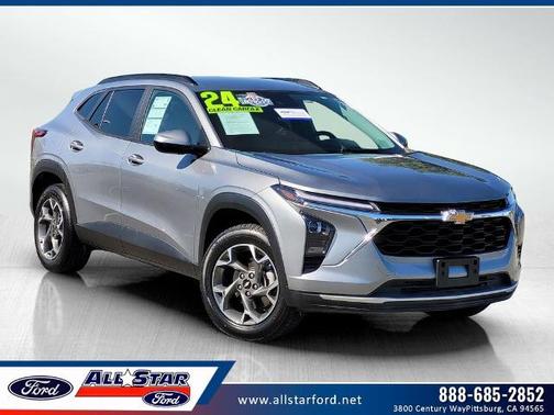 Sterling Gray Metallic 2024 Chevrolet Trax LT