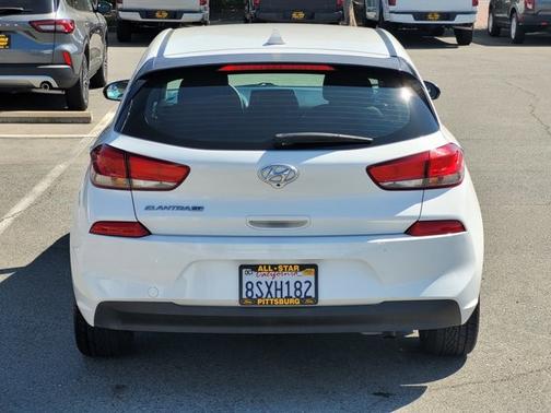 2020 Hyundai Elantra GT BASE