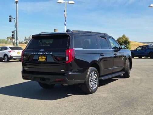 AGATE BLACK METALLIC 2025 Ford Expedition Max ACTIVE