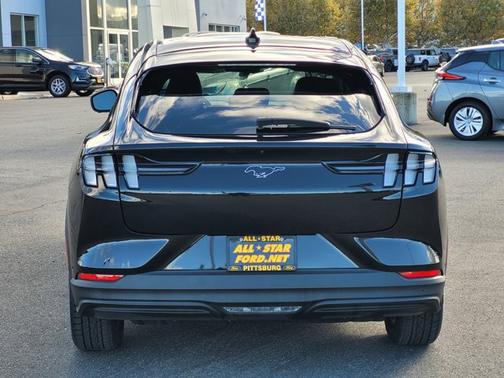 2023 Ford Mustang Mach-E SELECT