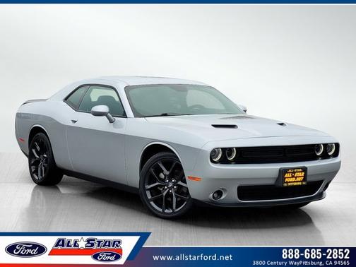 2022 Dodge Challenger SXT