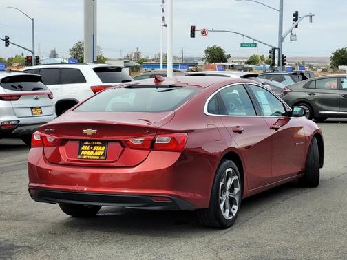 2024 Chevrolet Malibu LT W/1LT