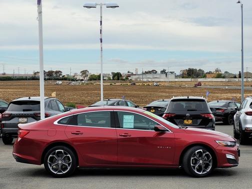 2024 Chevrolet Malibu LT W/1LT