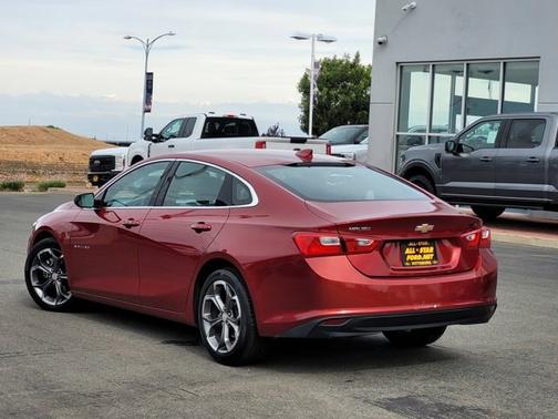 2024 Chevrolet Malibu LT W/1LT