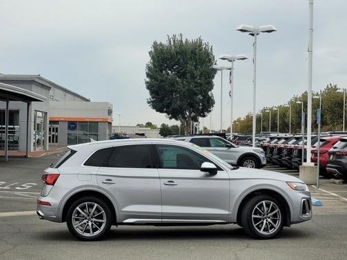 2022 Audi SQ5 3.0T QUATTRO PREMIUM
