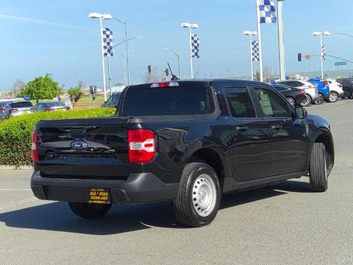 2022 Ford Maverick XL