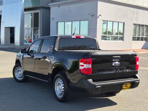 2022 Ford Maverick XL