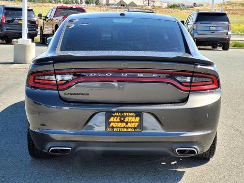 Granite Crystal Clearcoat Metallic 2019 Dodge Charger SXT