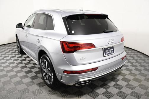 2024 Audi Q5 45 S line Premium Plus