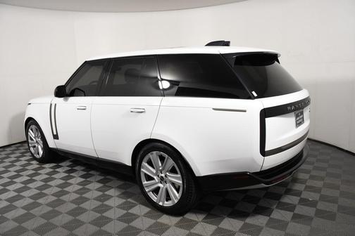 2023 Land Rover Range Rover P400 SE