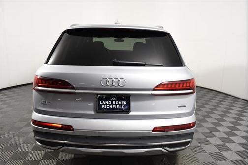2022 Audi Q7 55 Premium Plus