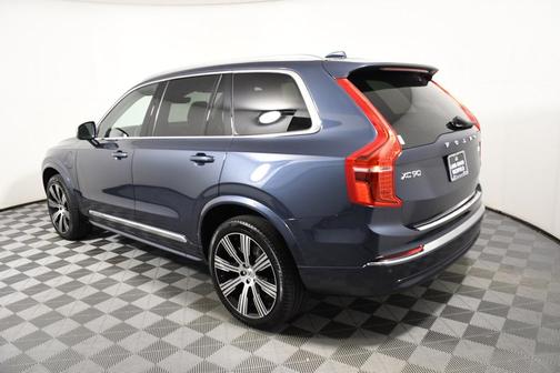 2023 Volvo XC90 Recharge Plug-In Hybrid T8 Core Bright Theme