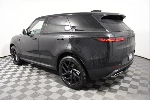 2025 Land Rover Range Rover Sport SE