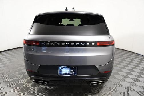 2025 Land Rover Range Rover Sport P360 S