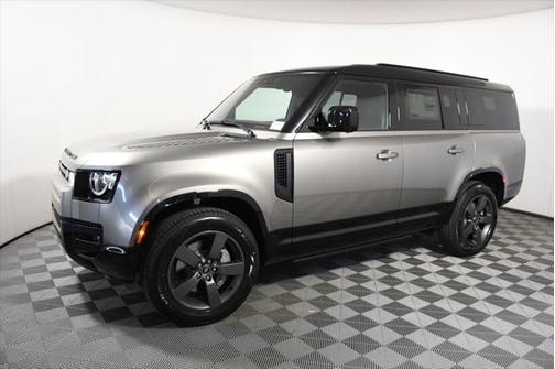 2025 Land Rover Defender 130 P400 X-Dynamic SE