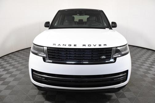 2025 Land Rover Range Rover P530 SE