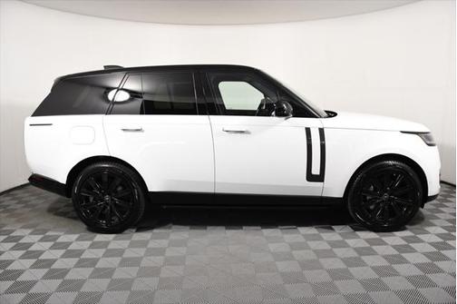 2025 Land Rover Range Rover P530 SE