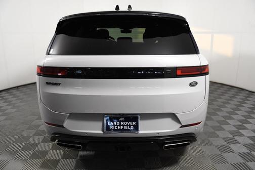 2023 Land Rover Range Rover Sport SE