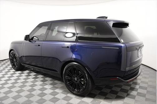 2023 Land Rover Range Rover P400 SE