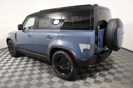 2026 Land Rover Defender 