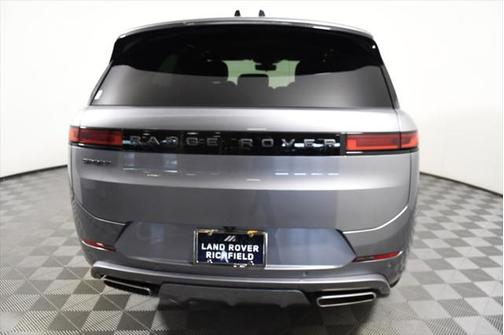 2024 Land Rover Range Rover Sport SE