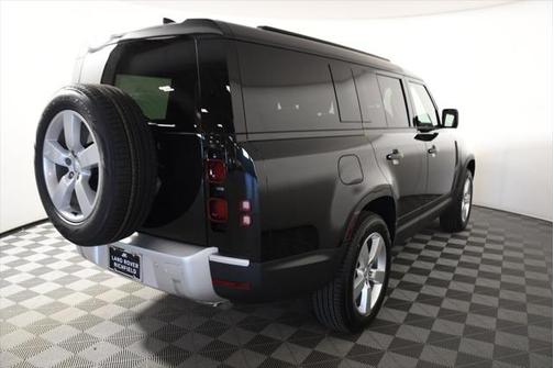 2025 Land Rover Defender 130 P300 S
