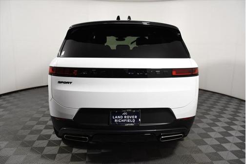 2025 Land Rover Range Rover Sport SE