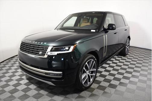 2025 Land Rover Range Rover P400 SE 7 Seat