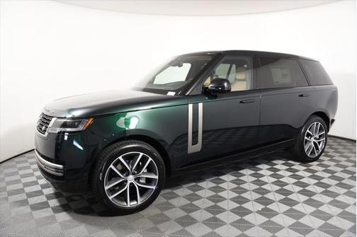 2025 Land Rover Range Rover P400 SE 7 Seat