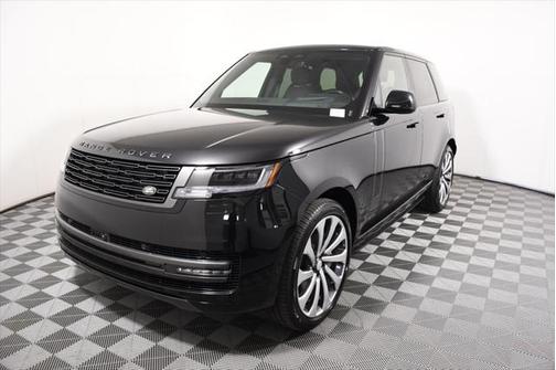 2025 Land Rover Range Rover P530 SE