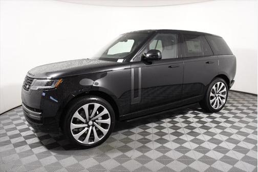 2025 Land Rover Range Rover P400 SE