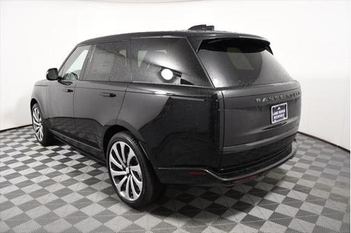 2025 Land Rover Range Rover P400 SE