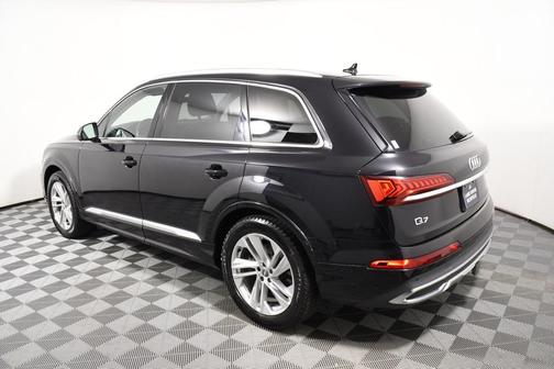 2020 Audi Q7 55 Premium Plus