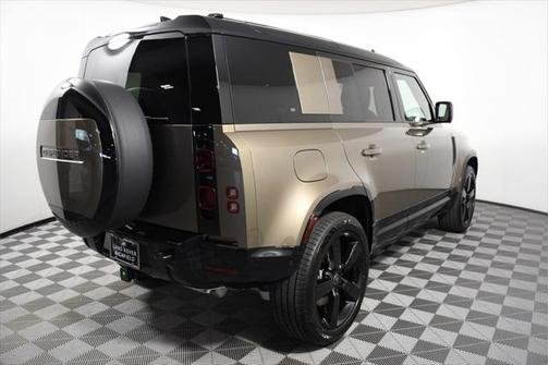 2025 Land Rover Defender 110 P400 X-Dynamic SE