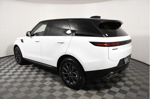 2025 Land Rover Range Rover Sport SE
