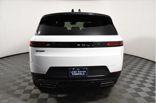 2025 Land Rover Range Rover Sport SE