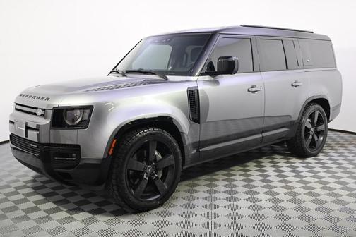 2023 Land Rover Defender 130 X-Dynamic SE