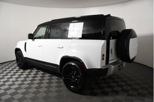 2025 Land Rover Defender 110 P300
