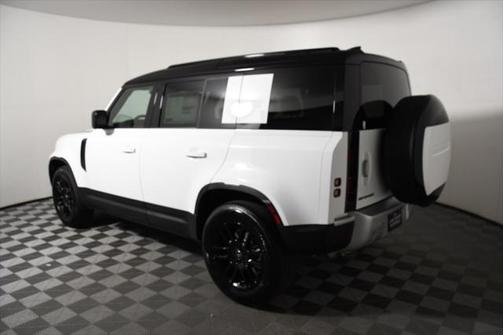 2025 Land Rover Defender 110 P300