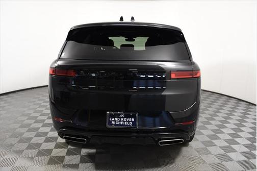 2024 Land Rover Range Rover Sport SE