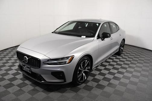 2025 Volvo S60 B5 Core