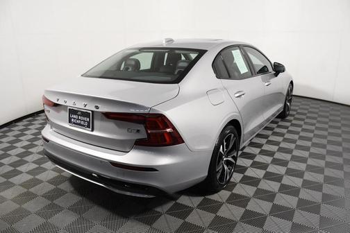 2025 Volvo S60 B5 Core