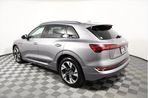 2022 Audi e-tron Premium