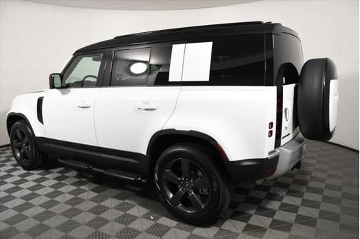 2025 Land Rover Defender 110 P300