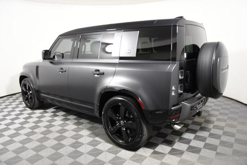 2024 Land Rover Defender 110 P525 Carpathian Edition
