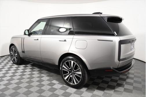 2025 Land Rover Range Rover Autobiography